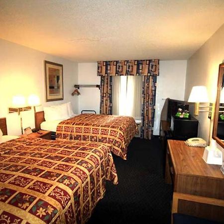 Norwood Inn Minneapolis Роузвил Екстериор снимка